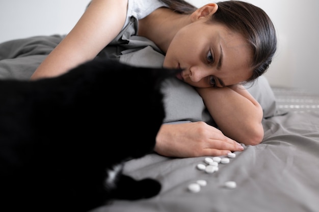 How To Know If My Cat Is Eating Enough?