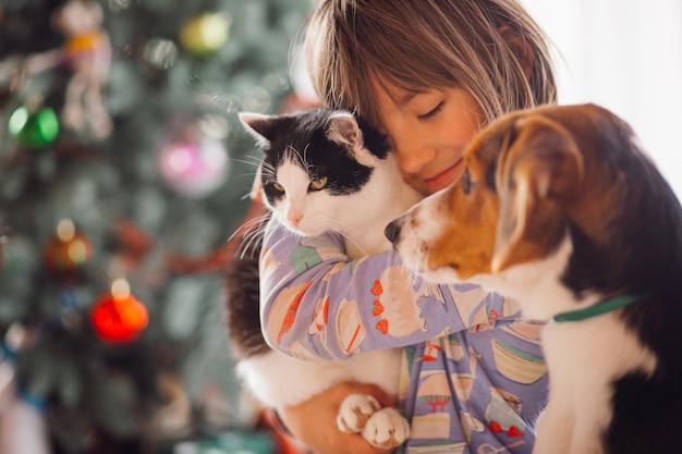 What Age Do Kittens Eat Cat Food?